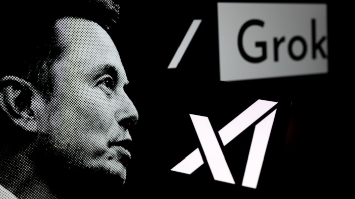 Musk afferma che il suo chatbot basato sull'intelligenza artificiale era troppo compiacente verso gli utenti quando ha elogiato Hitler