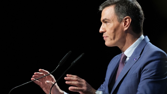 El español Pedro Sánchez y sus pares sudamericanos defienden la democracia
