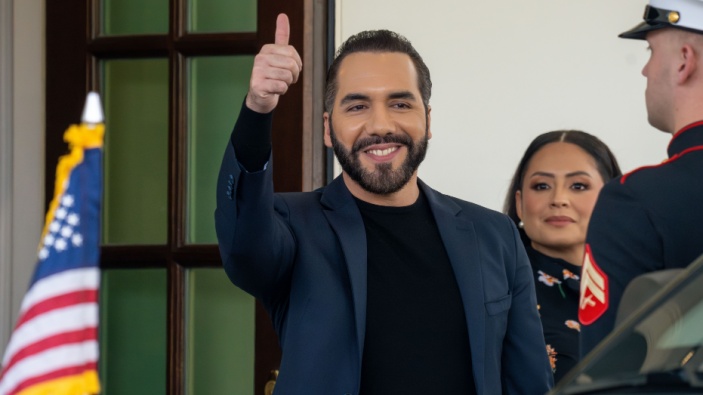 El Salvador introduce cambios que habilitan la reelección indefinida