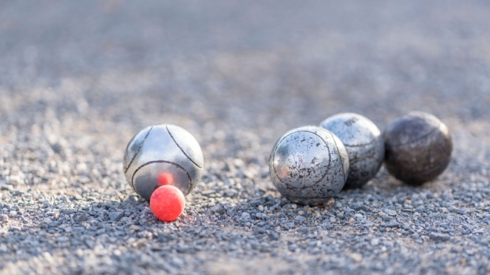 La pétanque à la mode chez les jeunes