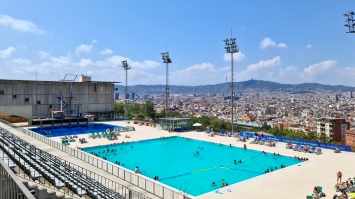 Las piscinas en España se convierten en bienes de lujo bajo el calor infernal veraniego 