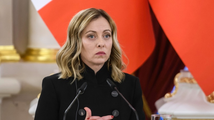 Giorgia Meloni preferisce non parlare con i giornalisti