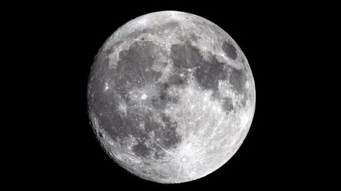 Científicos analizan montar un biorrepositorio en el polo sur de la Luna