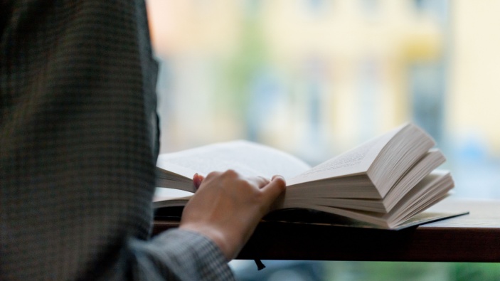 Leer libros puede reducir el tiempo de cárcel en Uzbekistán