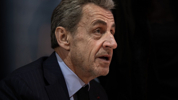 Nicolas Sarkozy è il primo ex presidente francese dell’epoca moderna a rischiare di finire in carcere