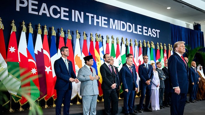 Le Moyen-Orient célèbre le cessez-le-feu, mais les experts restent prudents face aux défis à venir