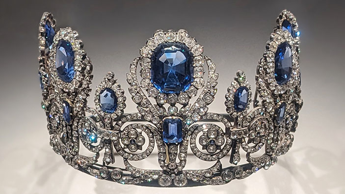 Wurde der Juwelenraub im Louvre von Büchern und Filmen inspiriert?