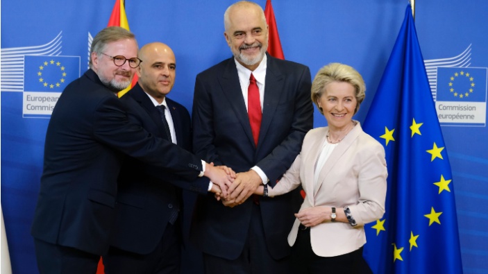  L’Unione Europea valuta i rischi della fuga di cervelli legata al processo di allargamento