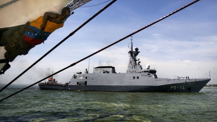 Estados Unidos continúa presionando a Maduro con su despliegue militar