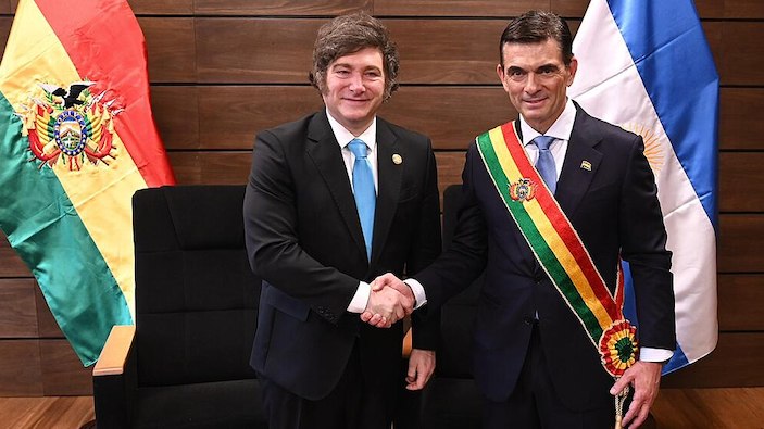 Rodrigo Paz asume la presidencia, bajo el lema de “Bolivia se reincorpora al mundo”