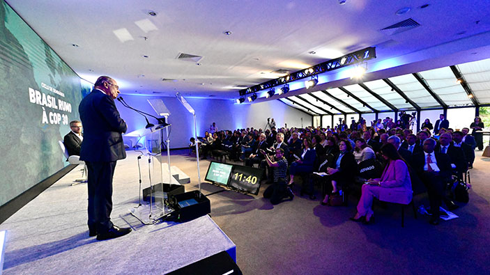 Alla COP30 i lobbisti dei combustibili fossili superano il numero di delegati dei paesi vulnerabili