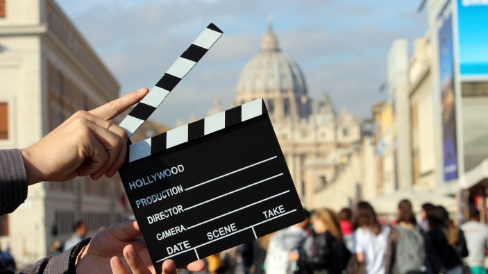 El papa León XIV convoca a actores de Hollywood para proteger el cine