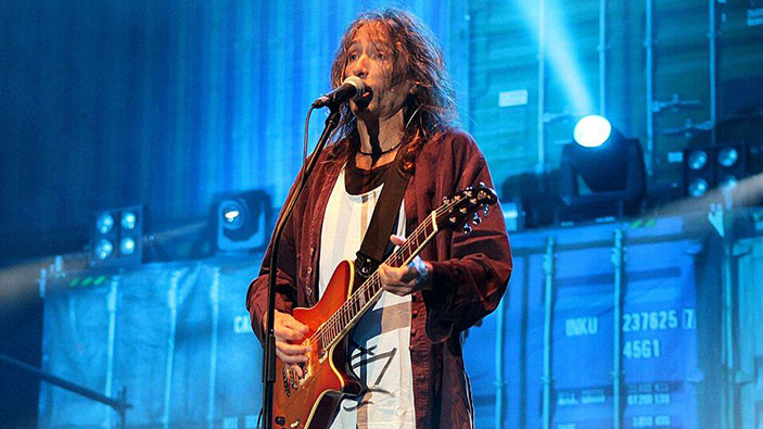 Adiós a Robe Iniesta, adiós al poeta del rock