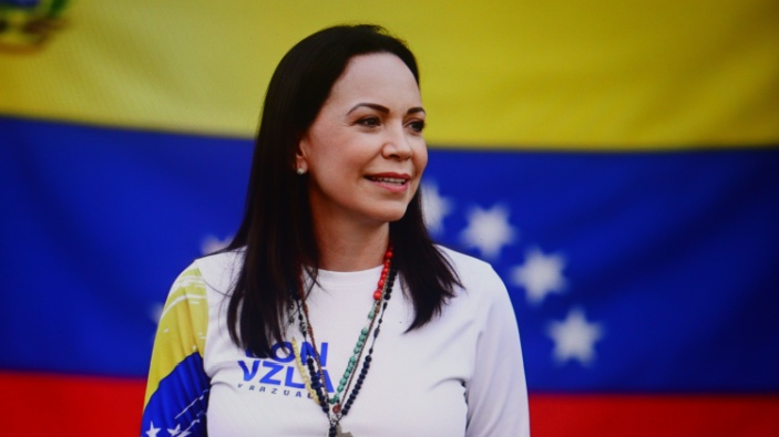 Machado se fuga de Venezuela para recibir el Nobel