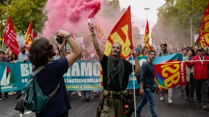 Des centaines de milliers d’Italiens dans la rue pour protester contre l’austérité budgétaire de Meloni 
