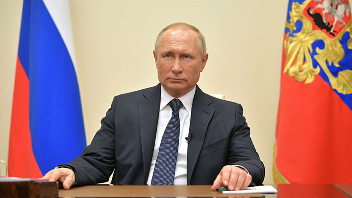 Putin insulta l’Europa, definendola un branco di maiali