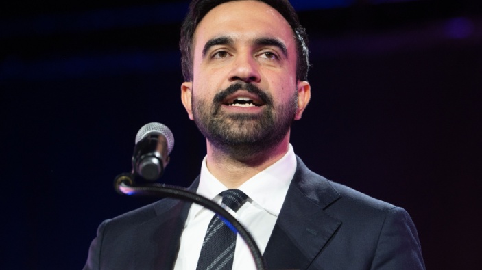 Il nuovo sindaco di New York promette un’agenda progressista molto ambiziosa