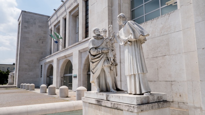 Sanità lombarda nel mirino degli hacker: i dati di decine di migliaia di pazienti in vendita 