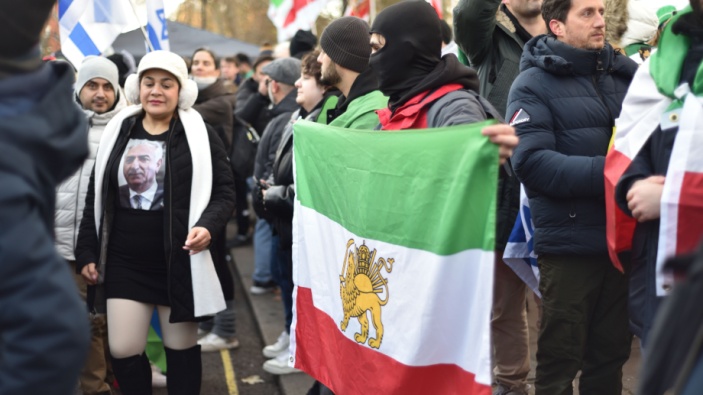 Iran : Une vague de manifestations historique menace le régime au pouvoir