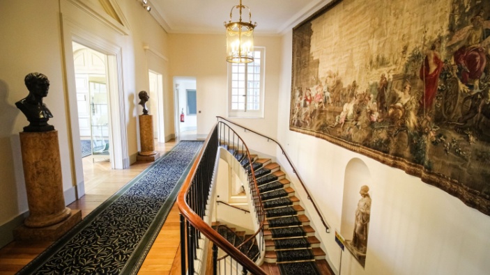 Ecriture inclusive : le Conseil d’État valide, l’Académie française s’insurge