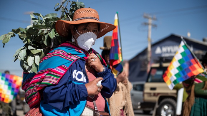 Cuando los lobos pastorean el rebaño 