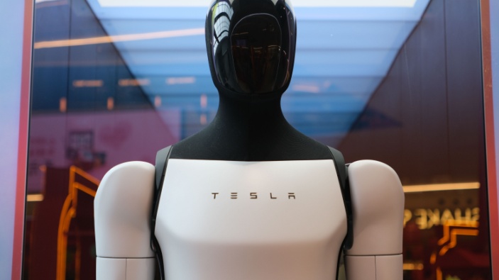Kurswechsel bei Tesla: Musk will künftig Roboter bauen