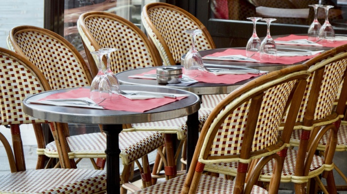 I bistrot francesi stanno scomparendo a un ritmo allarmante