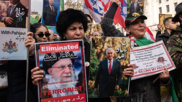 Ali Khamenei, le guide qui a gouverné l’Iran d’une main de fer