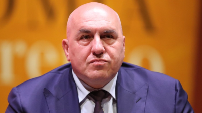 Lo strano viaggio di Guido Crosetto a Dubai 