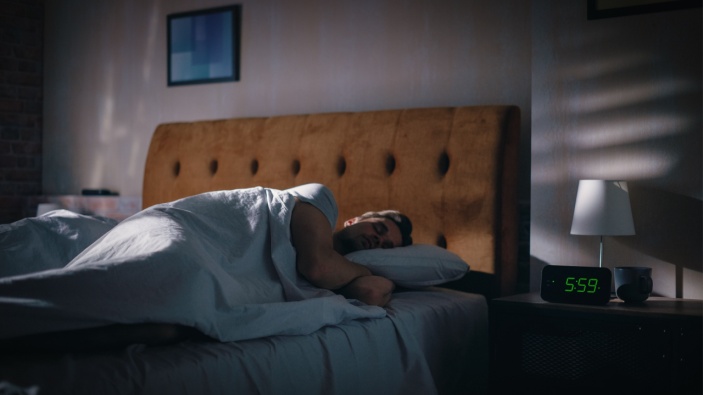 Estudio investiga la relación entre los sueños y la sensación de descanso