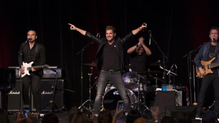 Director de los Grammy Latinos cree que la música en español está en su mejor momento