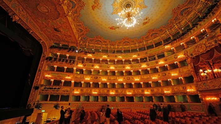 Beatrice Venezi non sarà più direttrice musicale della Fenice di Venezia 