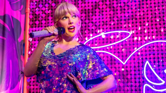 Taylor Swift solicita registrar su voz como marca para proteger su obra