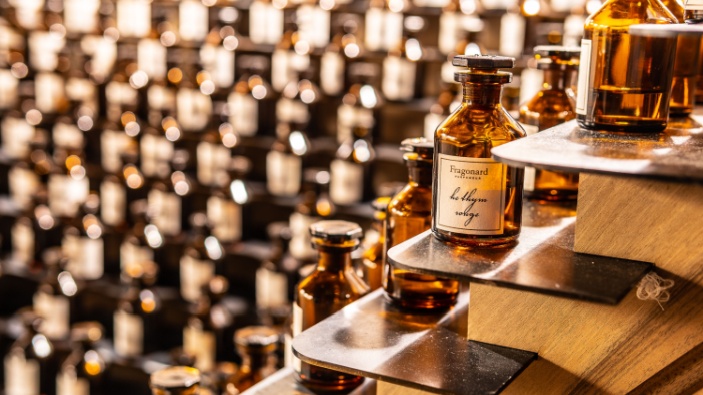  Fragonard ouvre à Paris son Théâtre du Parfum 