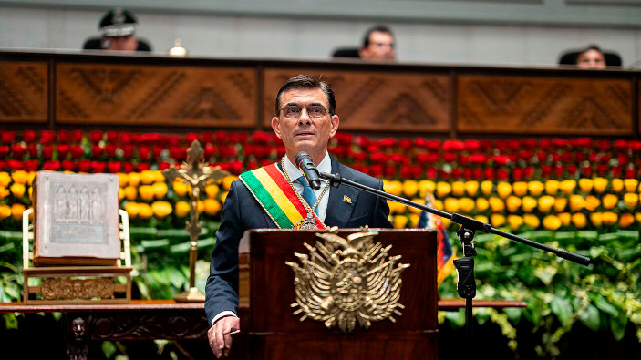 Bolivia: El gobierno de Rodrigo Paz enfrenta su primera gran crisis