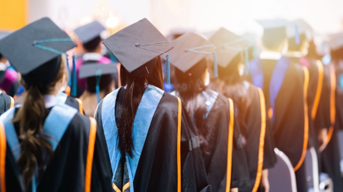 Académicos de Costa Rica alertan sobre los riesgos de la IA para la educación