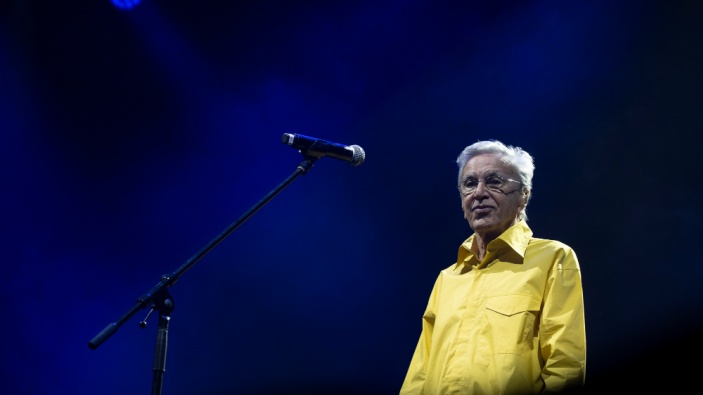 Caetano Veloso comparte seis décadas de creación musical en la península ibérica