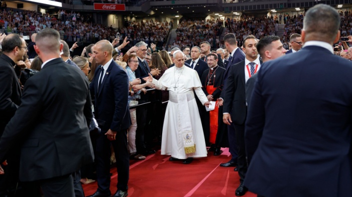 El Papa desarma en Canarias el discurso de la extrema derecha española