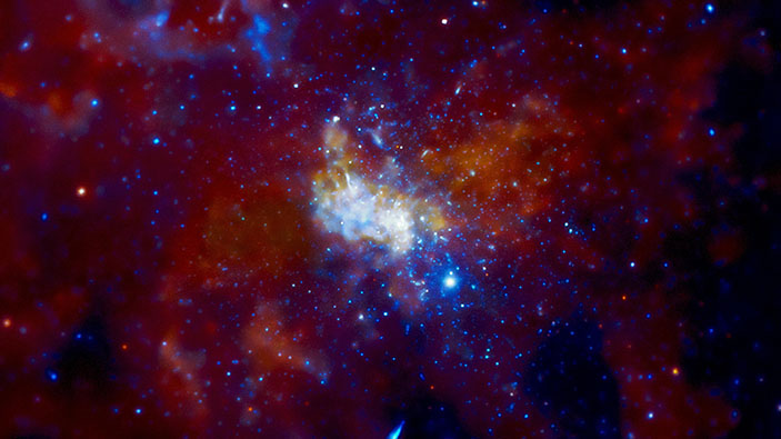 Il buco nero della nostra galassia non è poi così diverso dagli altri buchi neri
