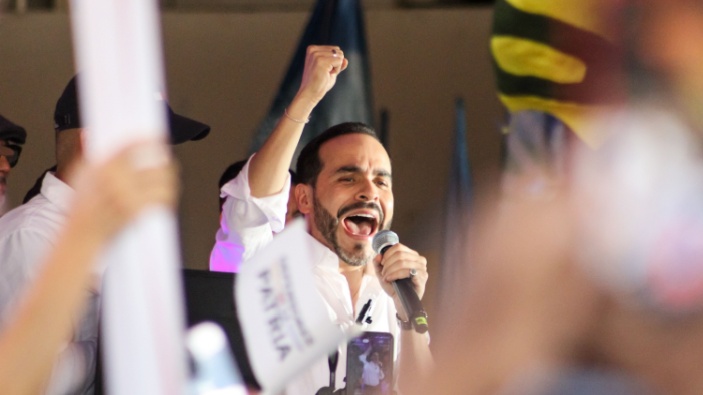 Abelardo de la Espriella gana el preconteo de votos en Colombia