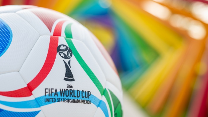 A aficionados y jugadores no les gustan las nuevas pausas de hidratación de la FIFA