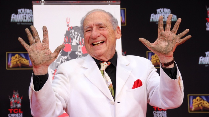 Mel Brooks cumple 100 años, y no tiene planes de retirarse