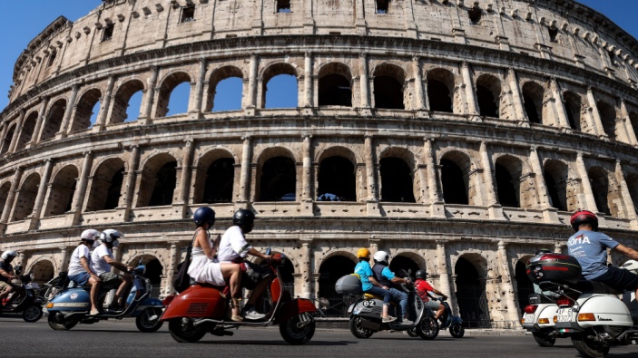 Vespa celebra 80 años del <i>scooter</i> más famoso