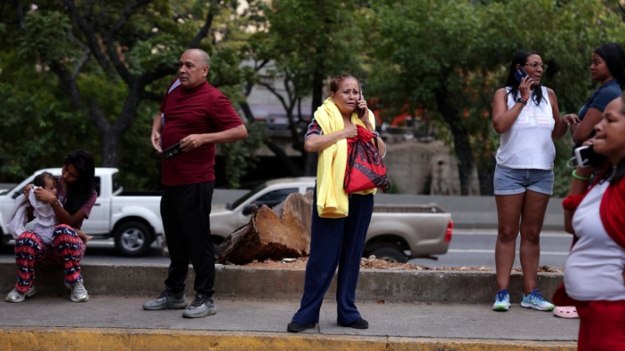 Venezuela : après les séismes, la colère monte