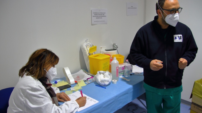 Gli Stati Uniti fanno pressione sulla regione più povera d’Italia perché smetta di affidarsi ai medici cubani