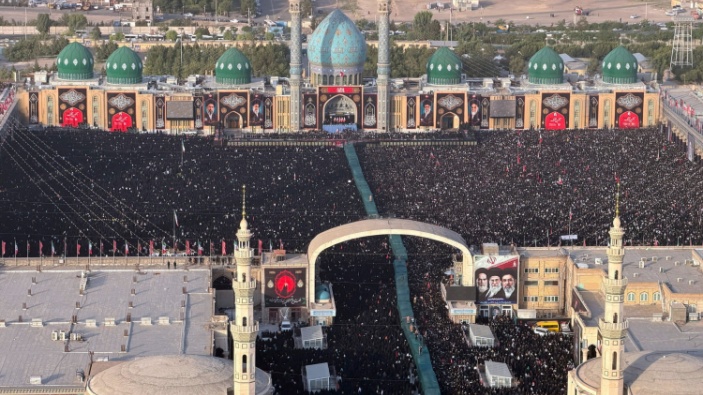 Der Iran nimmt Abschied von seinem Obersten Führer