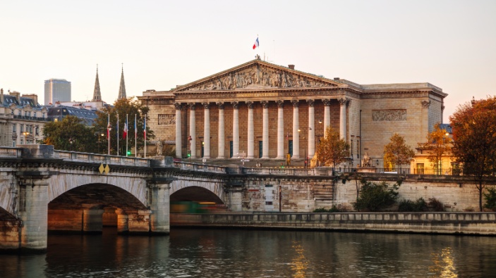 Frankreich verabschiedet Gesetz zur Sterbehilfe
