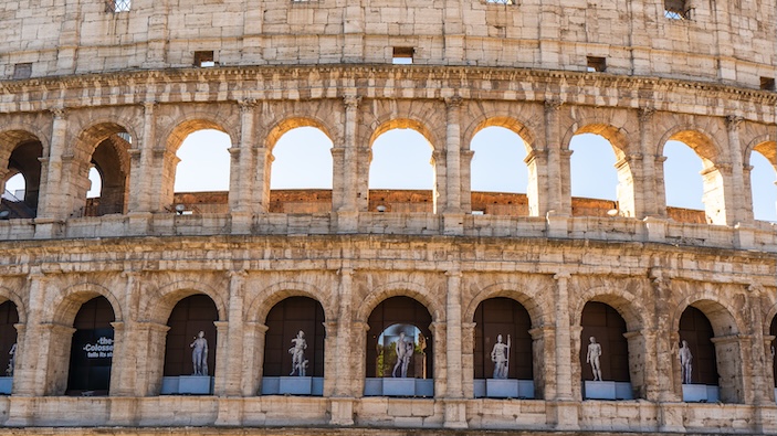 Se la politica diventa l’arena del Colosseo