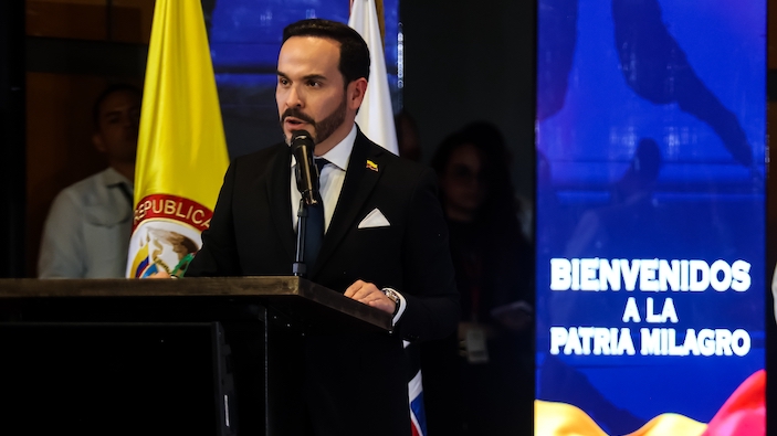 De la Espriella asume en Colombia con el apoyo de Estados Unidos
