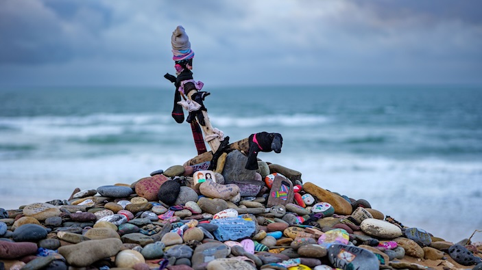 Une compagnie d'électricité dévie un câble sous-marin pour sauver la tombe de Dobby